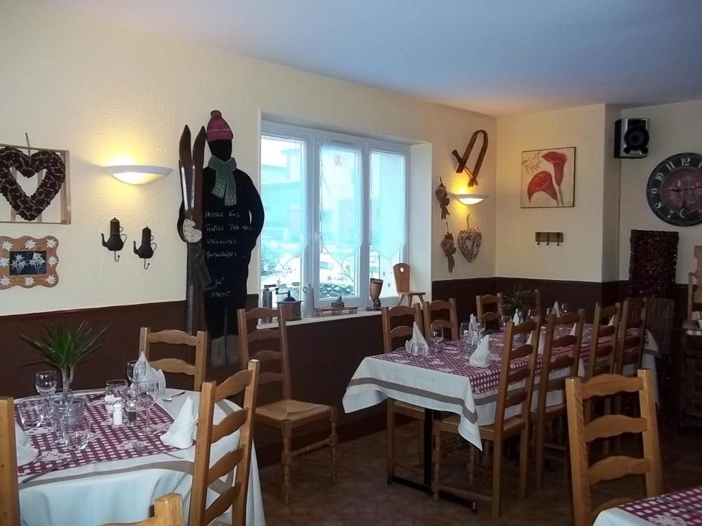 Hotel Restaurant Le Chalet Pierre-Percée 外观 照片
